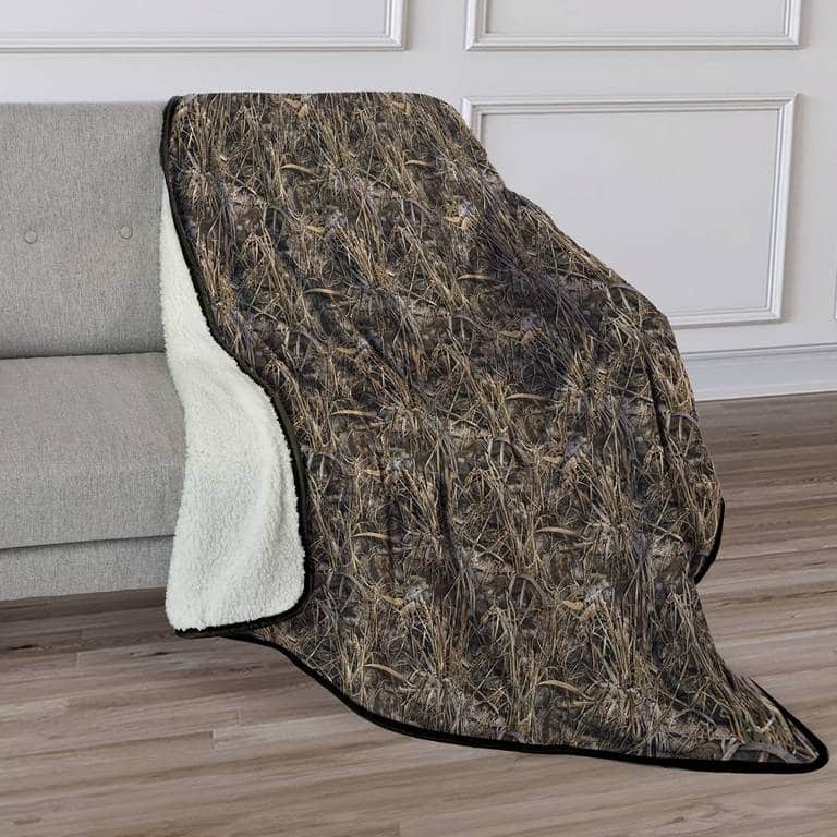 Realtree Silk Touch Sherpa Throw Blanket