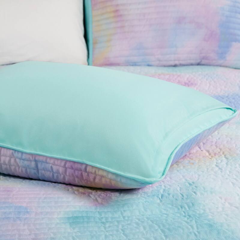 Intelligent Design Karissa Watercolor Tie Dye Printed Quilt Set with Throw Pillow
