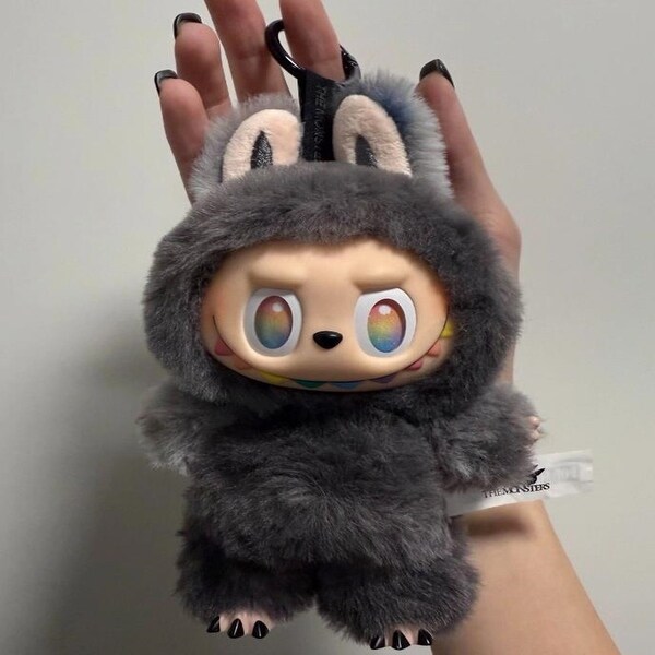 ラブブ THE MONSTERS BIG INTO ENERGY キーチェーン POP MART Labubu 3.0 Plush Doll Keychain - The Monsters Big