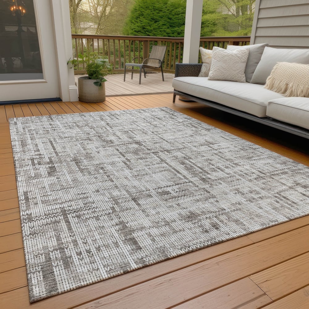 Machine Washable Indoor/Outdoor Modern Crosshatch Chantille Rug