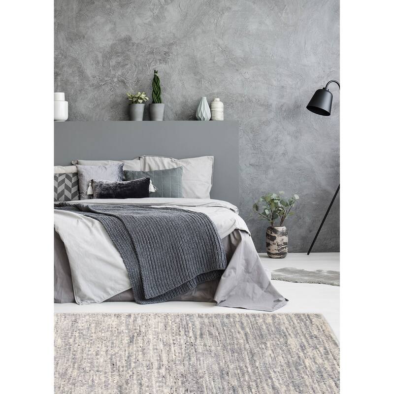 ECARPETGALLERY Hand-knotted Silk Shadow Grey Viscose, Wool Rug - 4'2 x 5'10