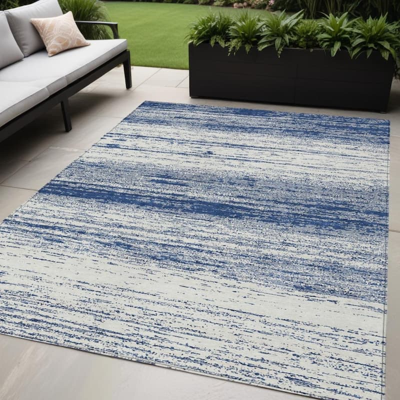 HomeRoots Striped Transitional Rectangle Outdoor Rug - 5' X 8'