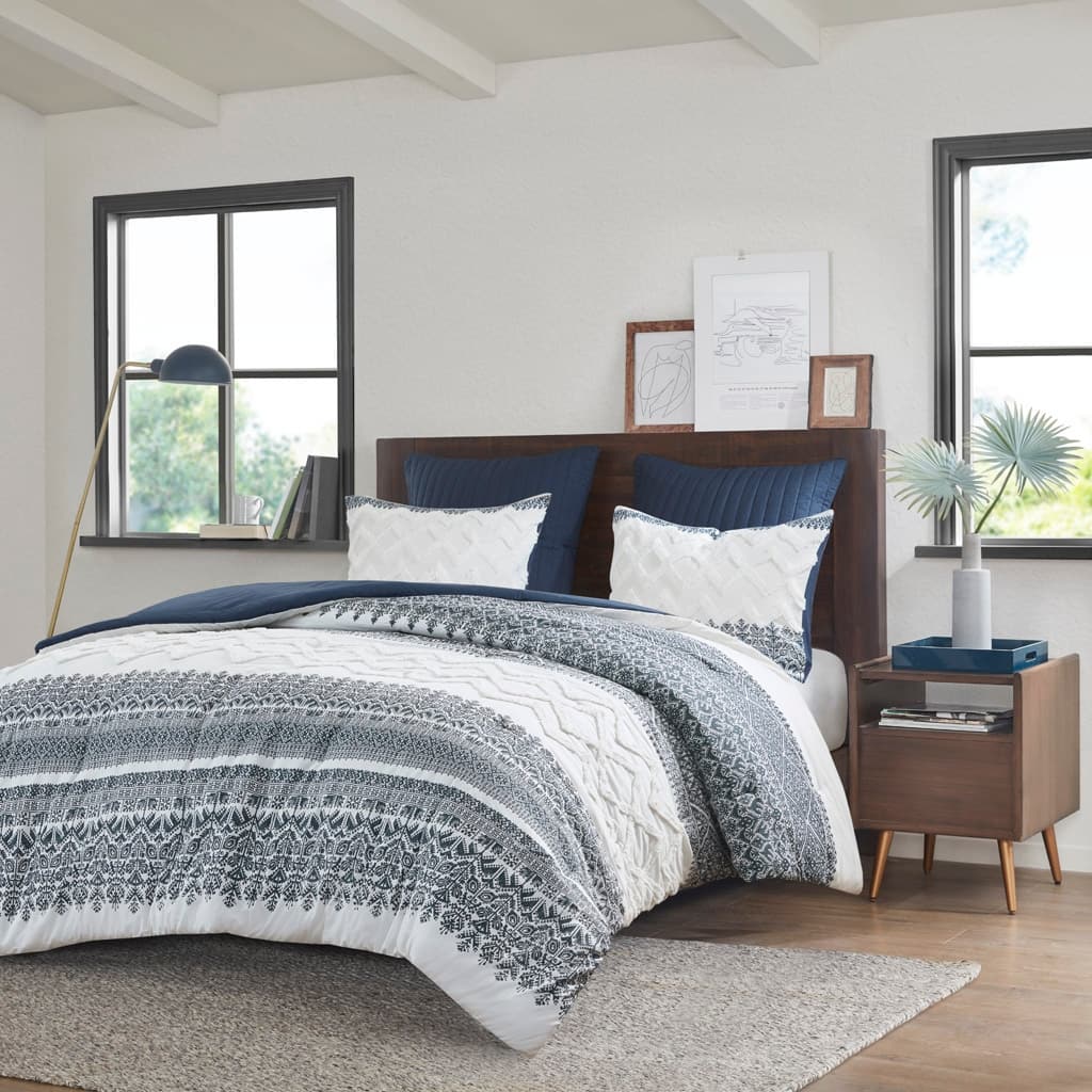 GDF Studio - Mila Cotton Comforter Set with Chenille Tufting