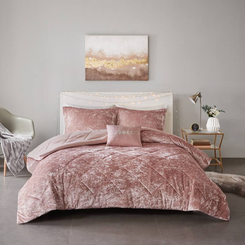 Intelligent Design Isabel Velvet Comforter Set - Blush - Full - Queen