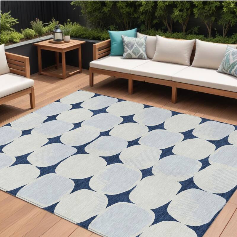 HomeRoots Abstract Transitional Rectangle Outdoor Rug - 10' X 14'