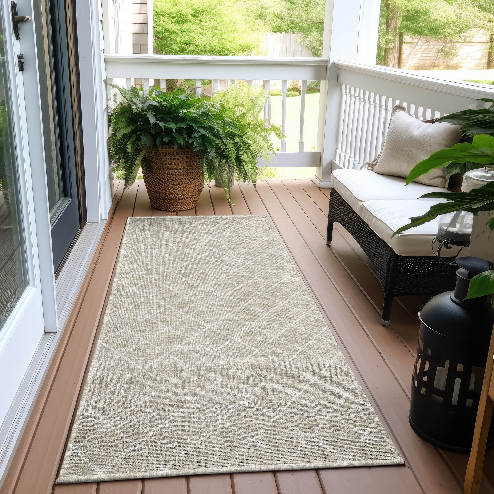 Machine Washable Indoor/ Outdoor Chantille Diamond Trellis Rug