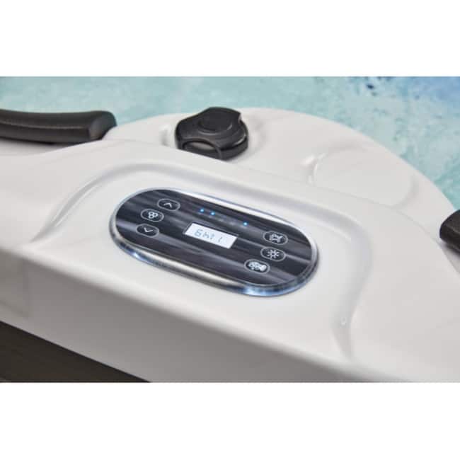 Luxury Spas Largo 3-Person Spa