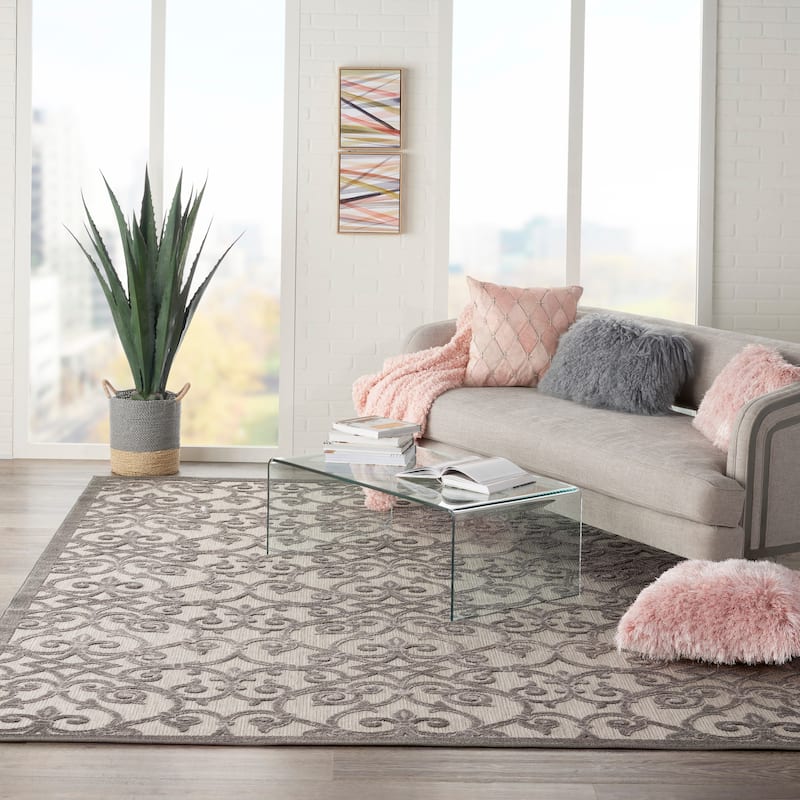 Nourison Aloha Transitional Scroll Indoor/Outdoor Damask Rug