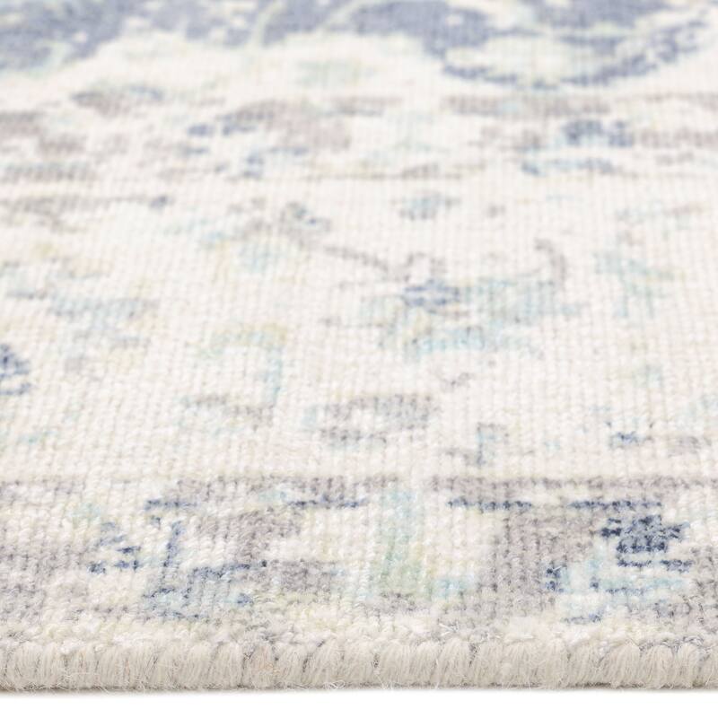 Overton Handmade Modern Contemporary Floral Area Rug