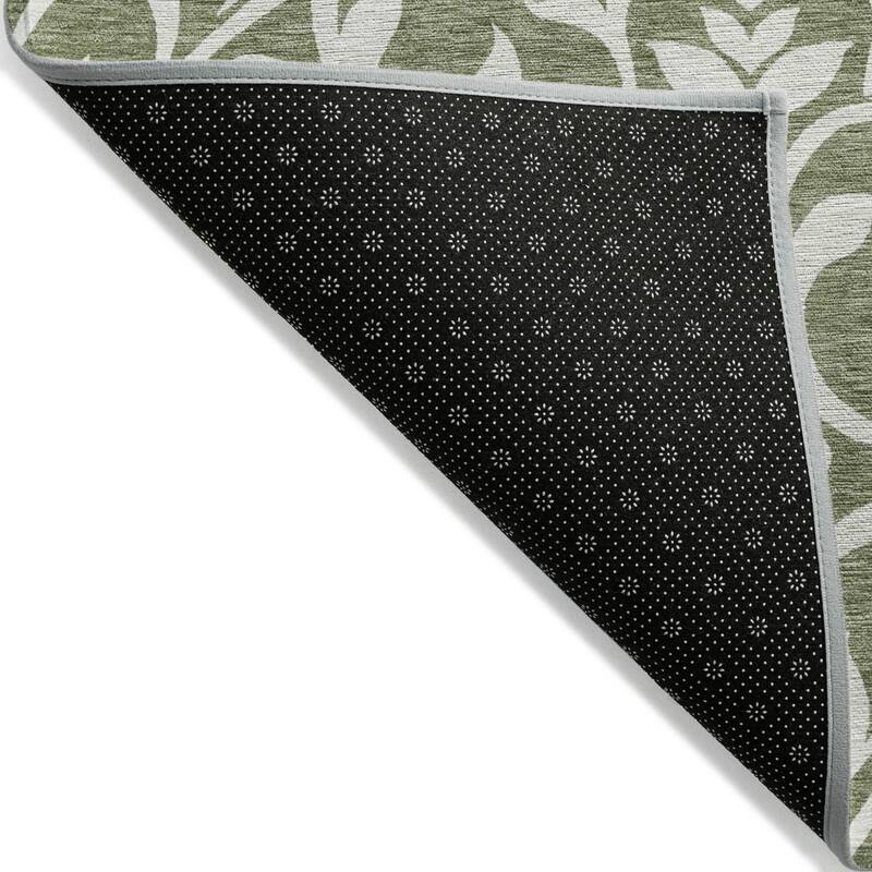 HomeRoots Floral Transitional Rectangle Outdoor Rug