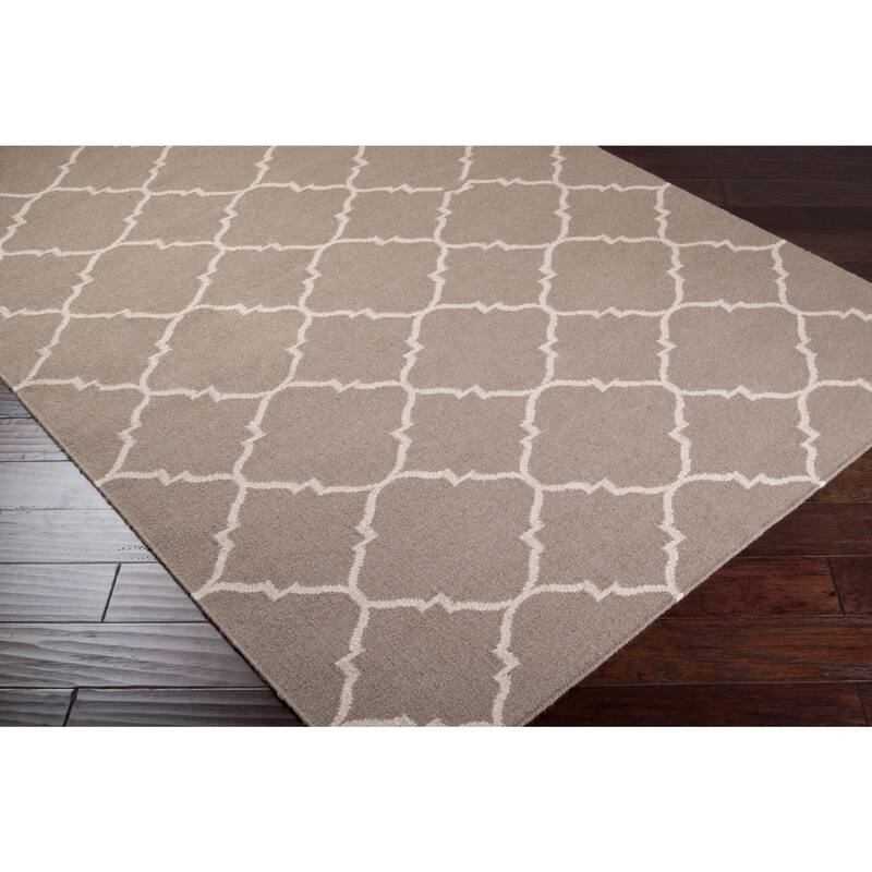 Hand-woven Villach Flatweave Wool Area Rug