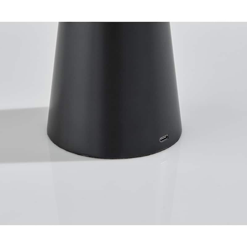 Jacky Cordless LED Table Lamp