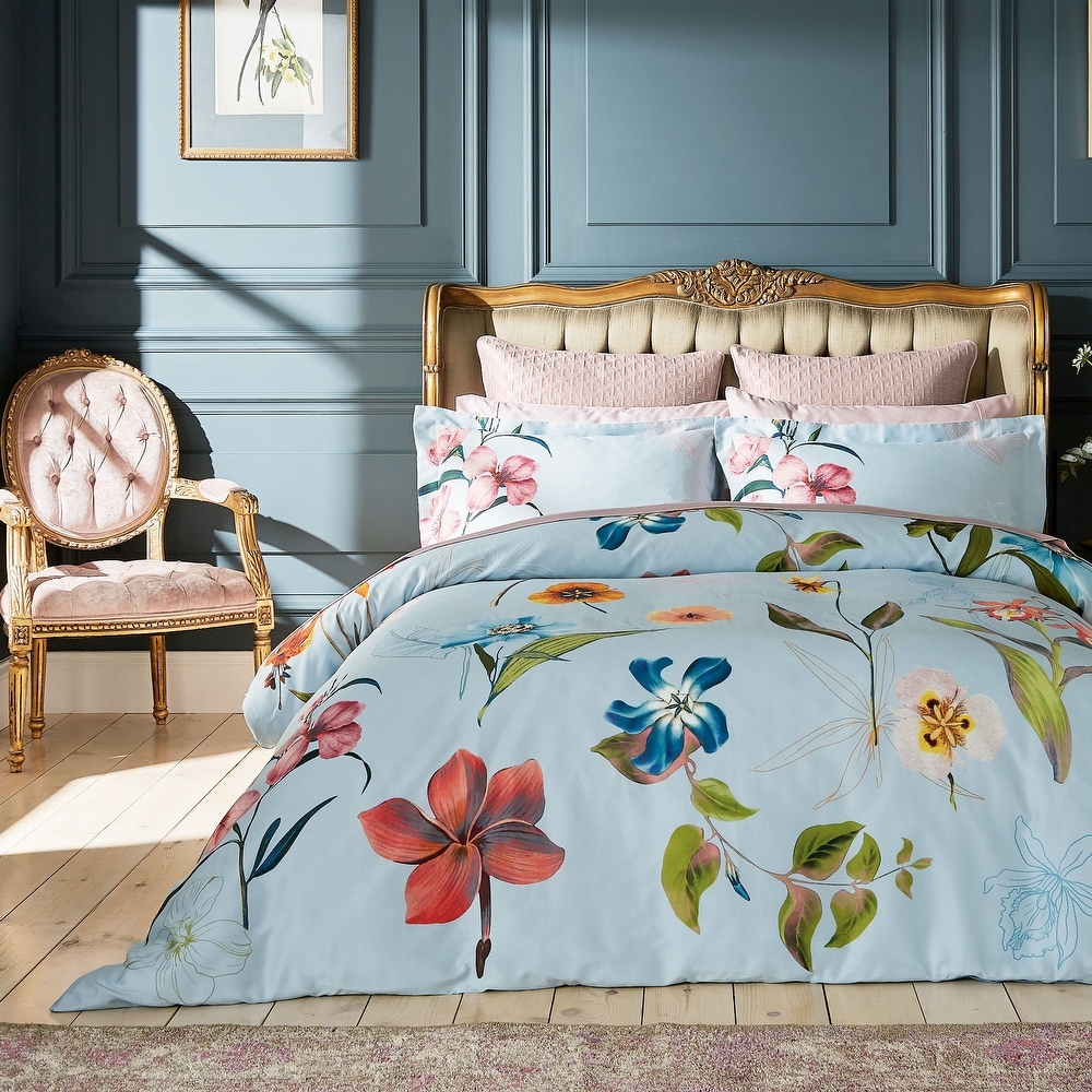 https://ak1.ostkcdn.com/images/products/is/images/direct/4d142ad6dcd07b281695fa7c4828c6e0ad994abb/Ted-Baker-New-Hampton-Comforter-Set.jpg