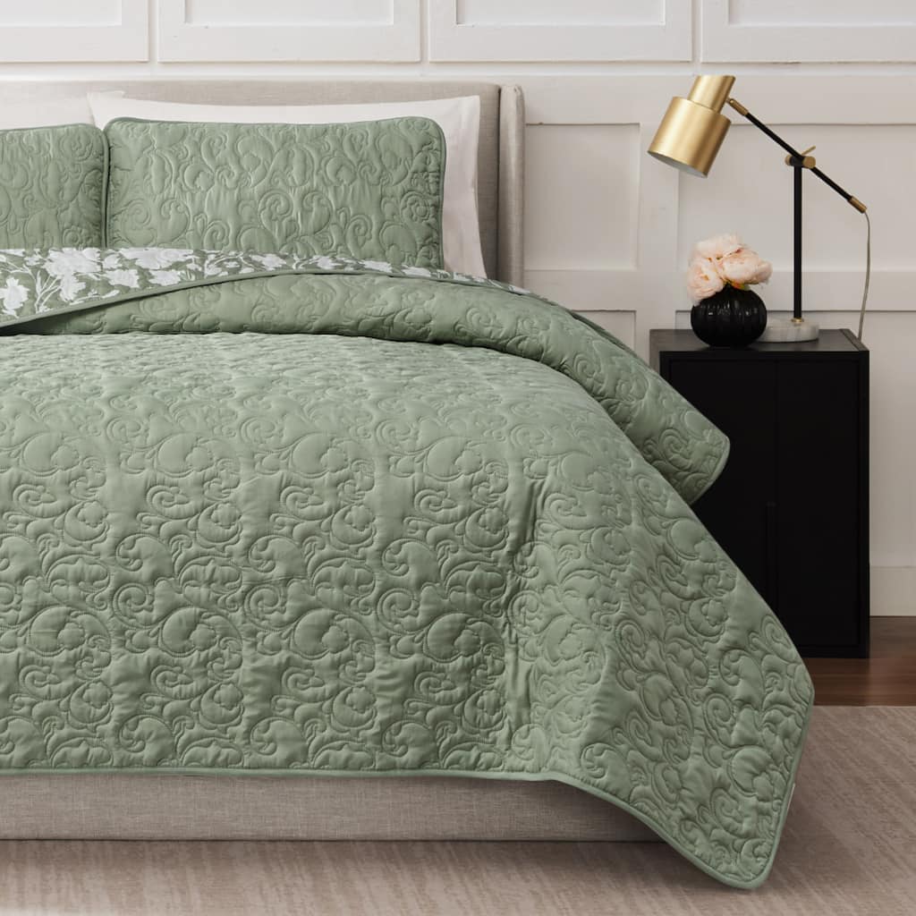 Nine West Laural Reversible Quilt Sets