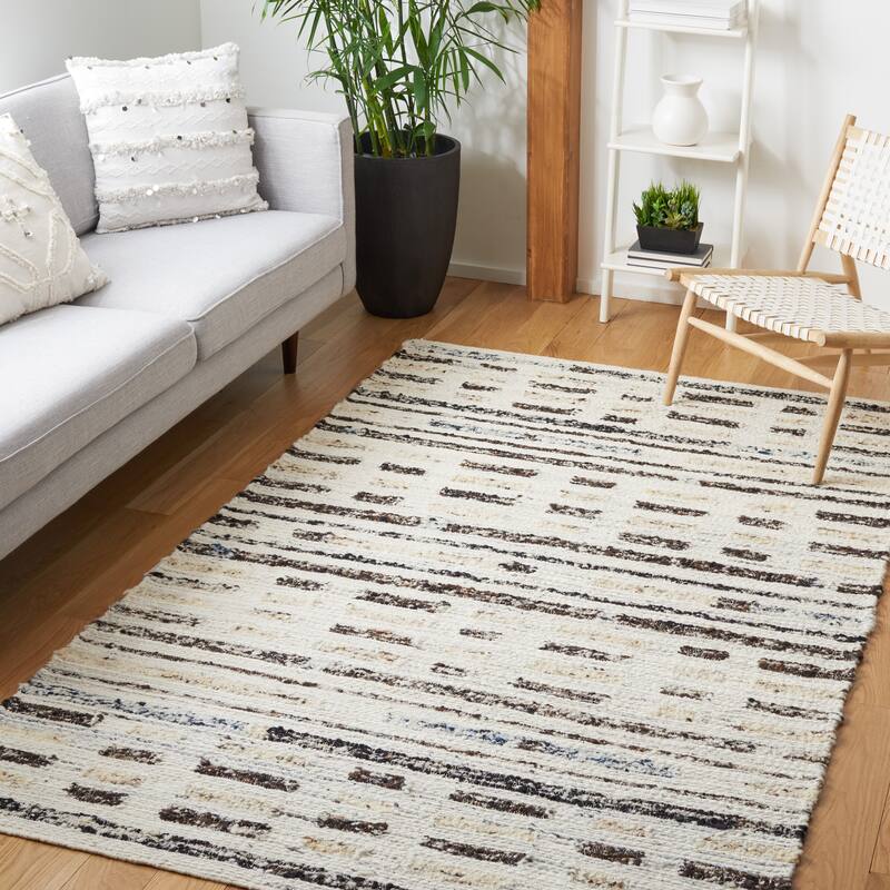 SAFAVIEH Handmade Manhattan Raelene Wool Rug - 6' x 9' - Ivory/Dark Brown