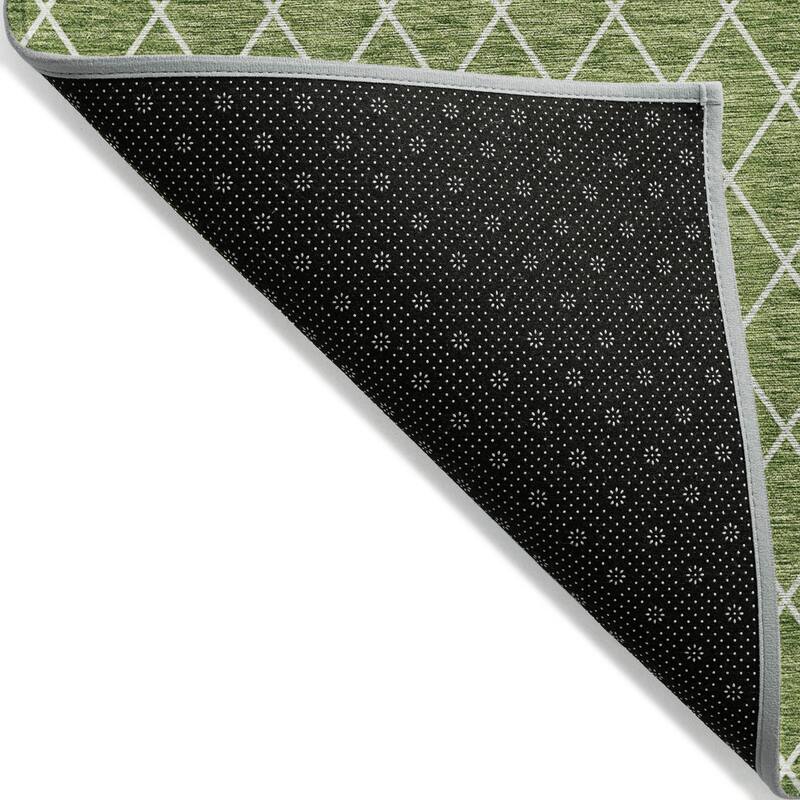 Machine Washable Indoor/ Outdoor Chantille Diamond Trellis Rug