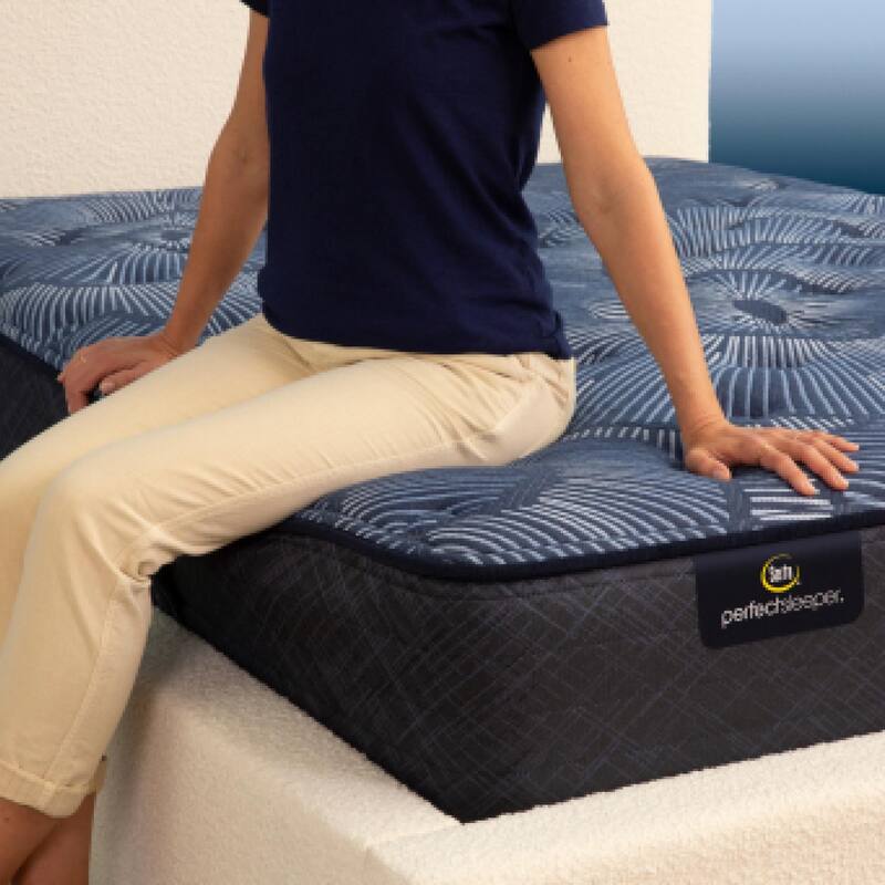 Serta Perfect Sleeper Oasis Sleep 13.25" Plush Mattress