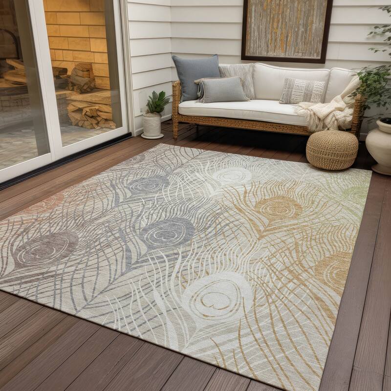 Machine Washable Indoor/ Outdoor Modern Peacock Chantille Rug