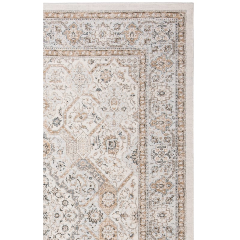 SAFAVIEH Isabella Roxann Traditional Oriental Rug