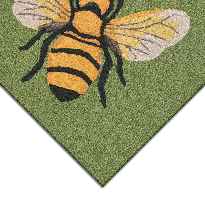 Liora Manne Frontporch Bee Indoor/Outdoor Rug - 2' x 3'