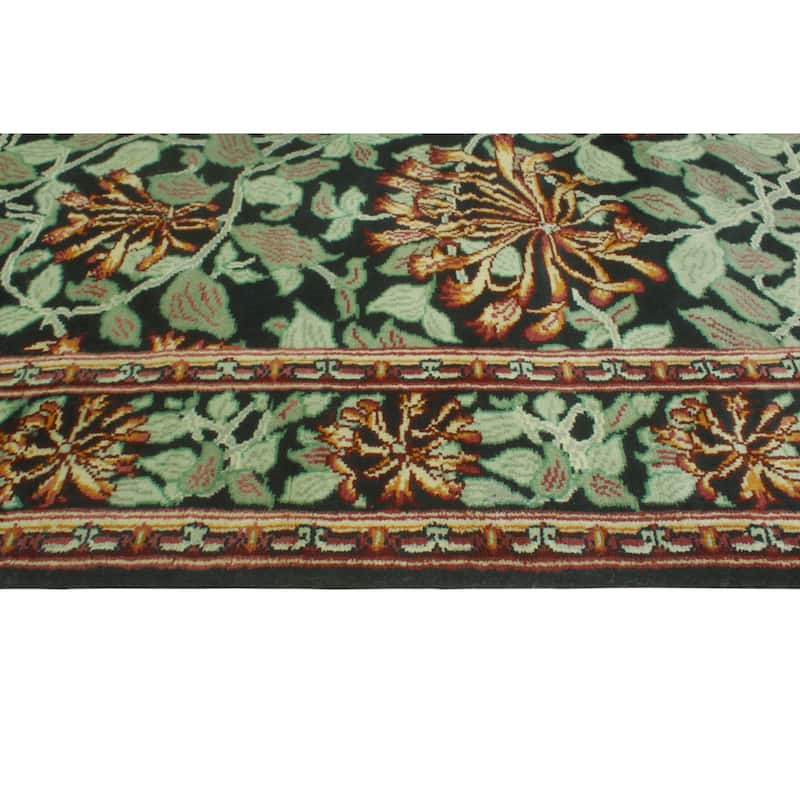 Pak-Persian Basrabian Black/Ivory Rug - 4'0" x 6'1"