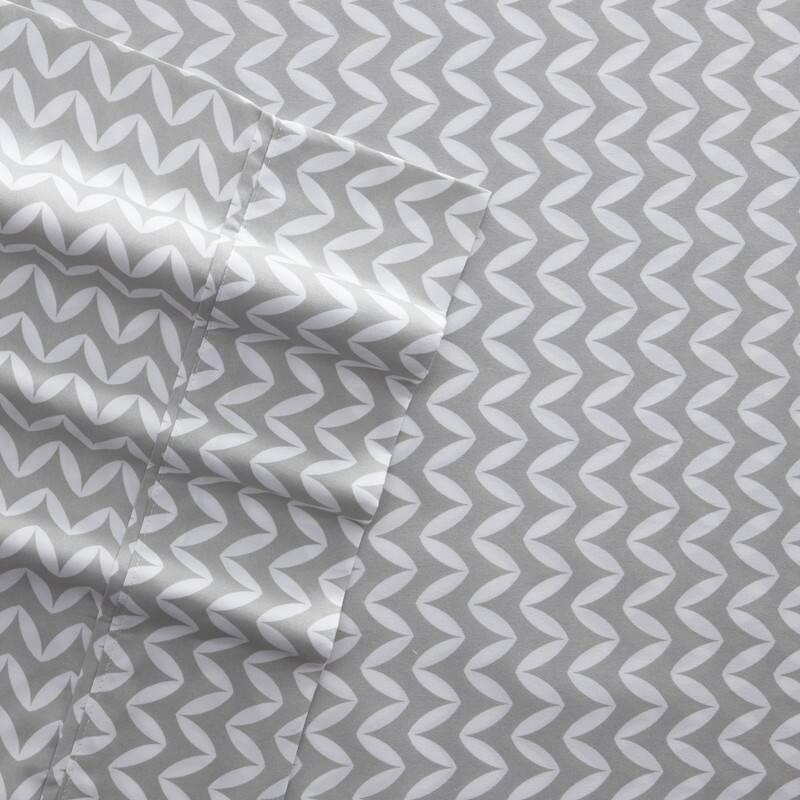 Becky Cameron Puffed Chevron Pattern 4 Piece Deep Pocket Bed Sheet Set