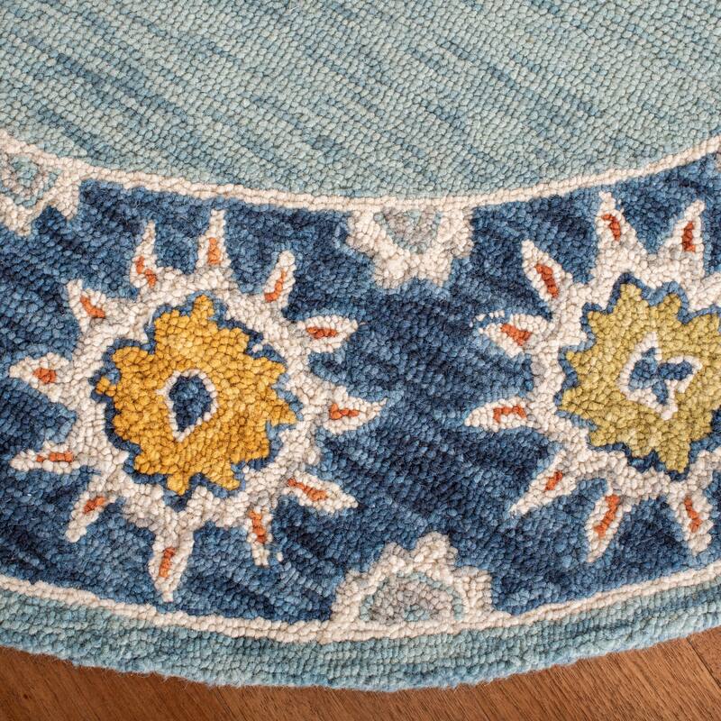 SAFAVIEH Handmade Blossom Umran & Contemporary Floral & Botanical