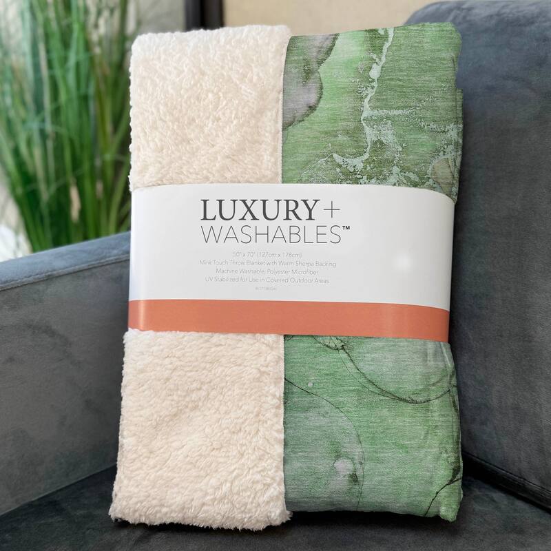 Premium Machine Washable Sherpa Abstract Contemporary Throw Blanket.