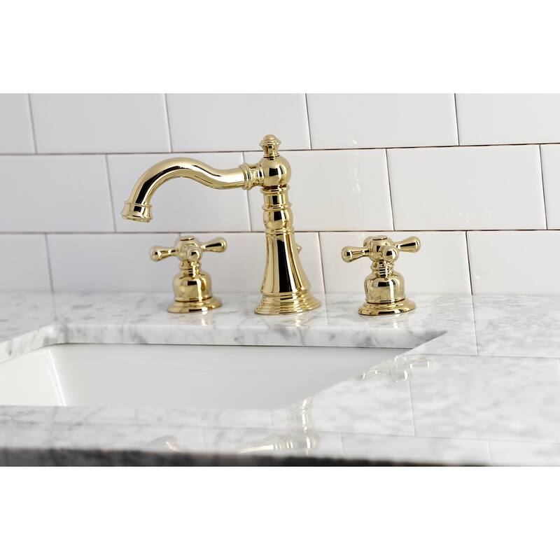 American Classic 8 in. Widespread Bathroom Faucet - Polished Brass