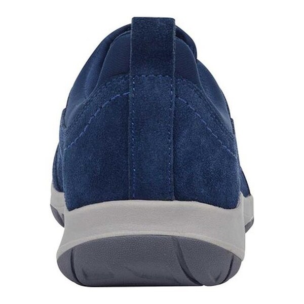 easy spirit cave zip up sneaker