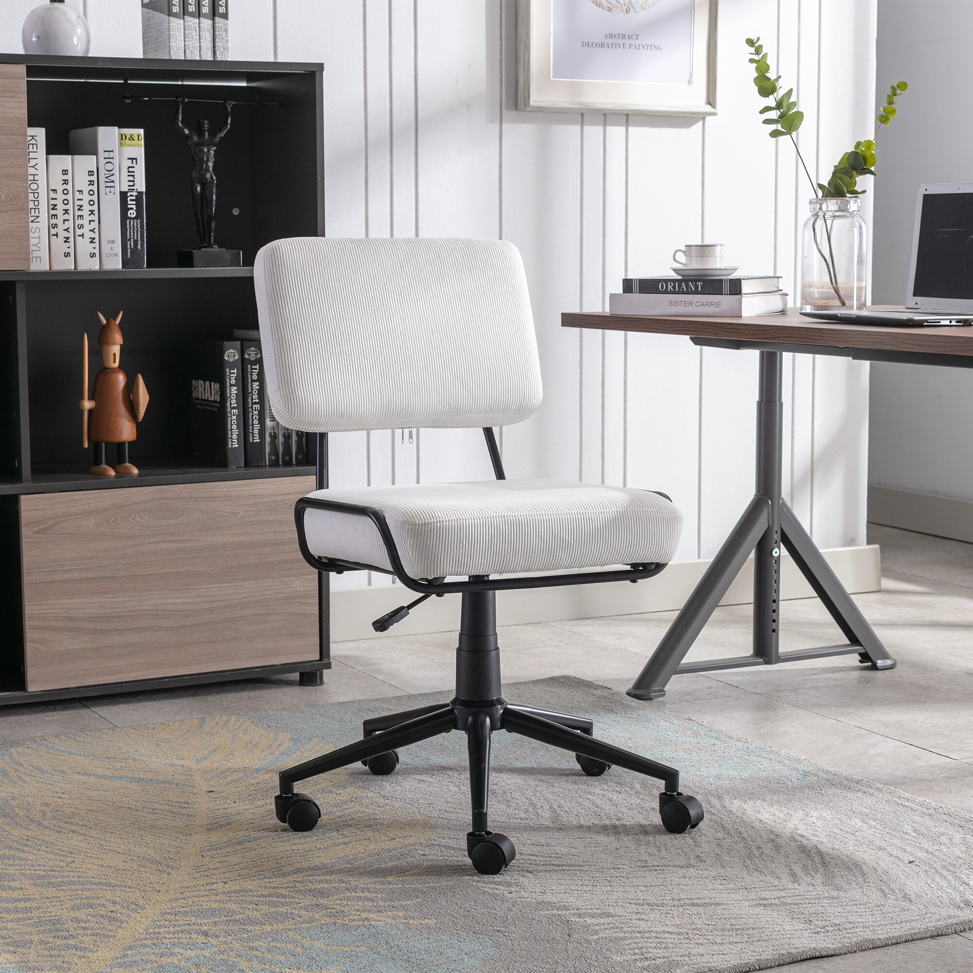 Office chair hotsell small base