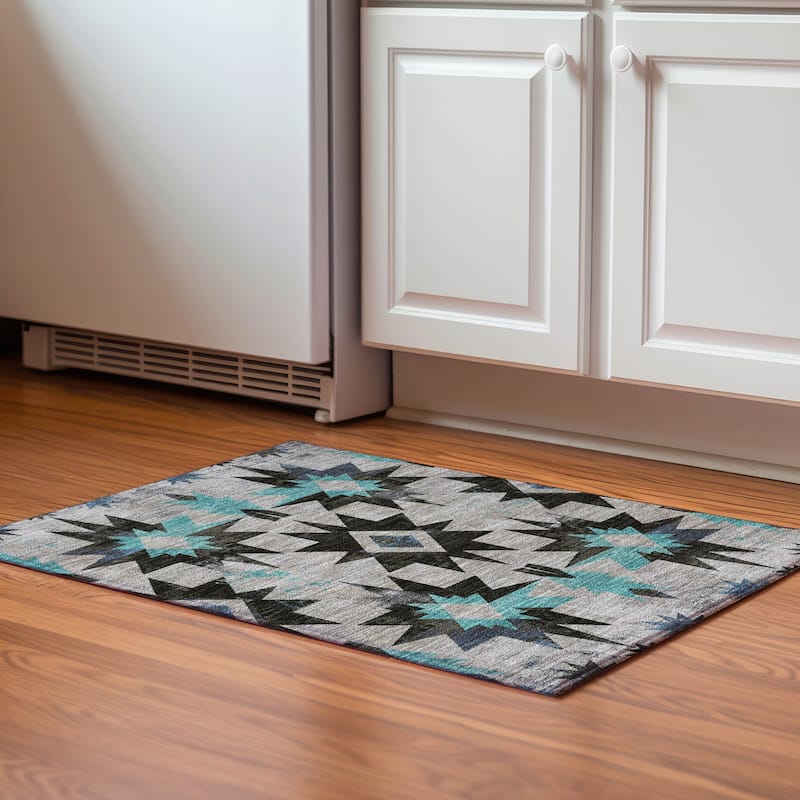 Premium Washable Super Soft Mayfield Rug - Black - 1'8" x 2'6"