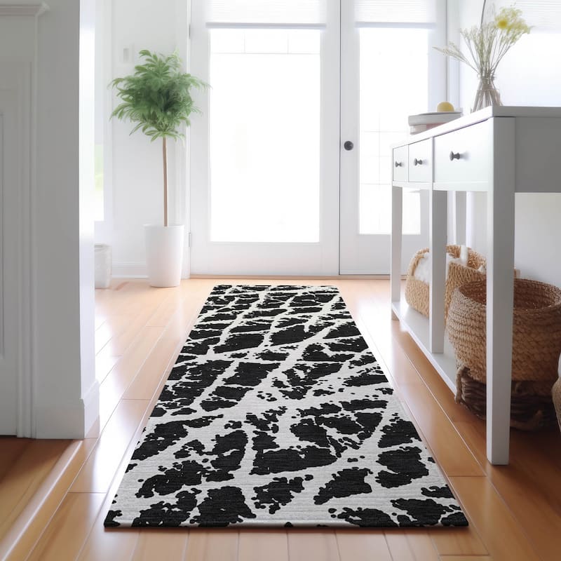 Premium Washable Super Soft Modern Crackle Mayfield Rug - Black - 2' 3" x 7' 6" - Runner
