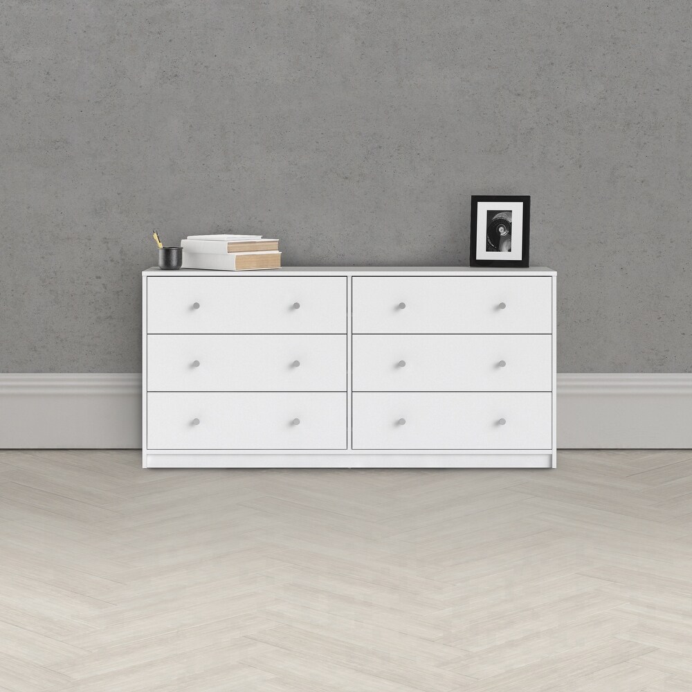 Scandinavian store dresser white