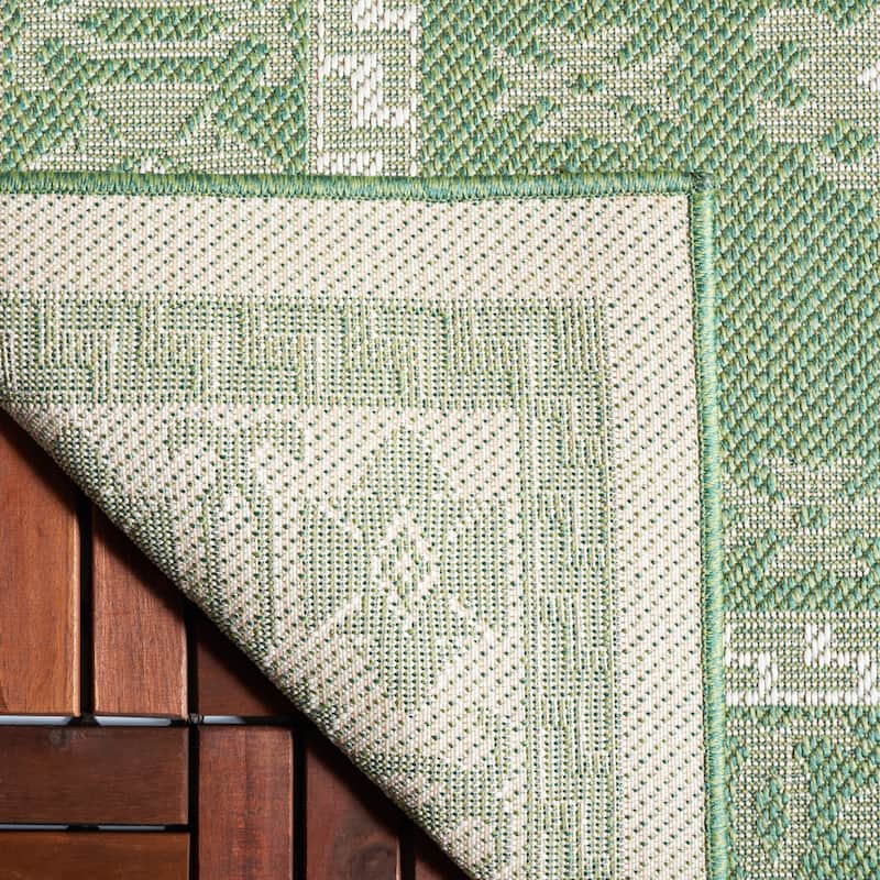 SAFAVIEH Bermuda Onoria Geometric Indoor/Outdoor Waterproof Rug