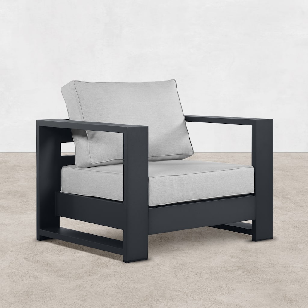 Benton 37.40" Outdoor Aluminum Armchair