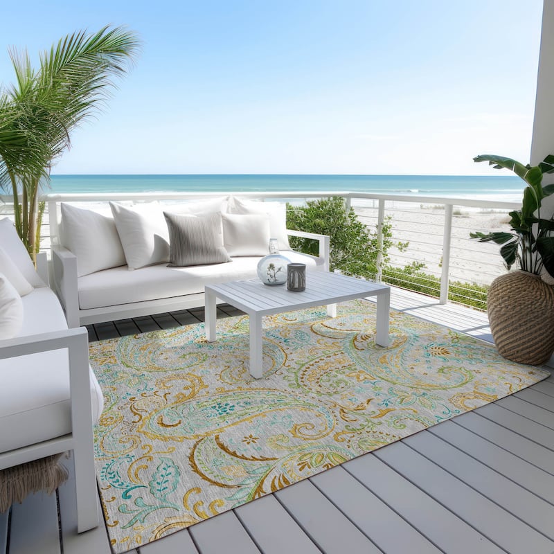 Machine Washable Indoor/ Outdoor Paisley Chantille Rug