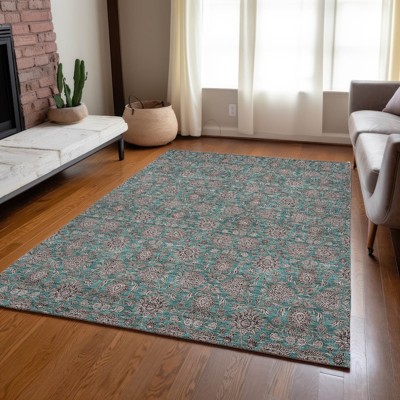 Machine Washable Indoor/ Outdoor Chantille Traditional Floral Rug
