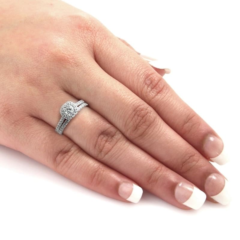 Auriya 14k Gold 1ctw Cushion-cut Halo Diamond Engagement Ring Set