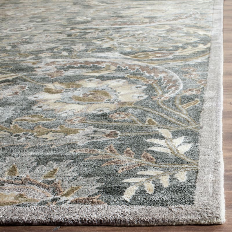 SAFAVIEH Handmade Bella Faith Modern Floral Wool Rug
