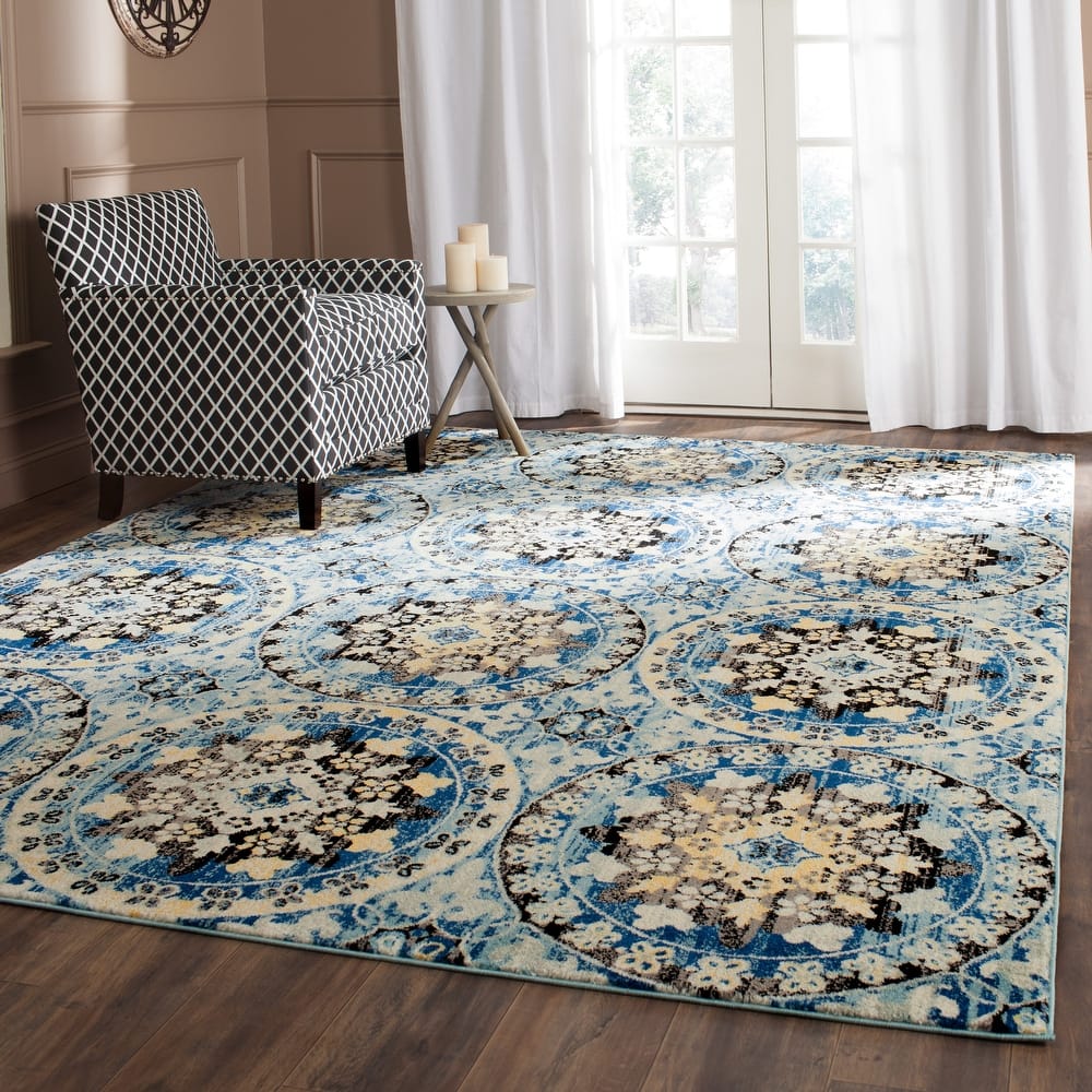 SAFAVIEH Evoke Dildora Distressed Vintage Boho Rug