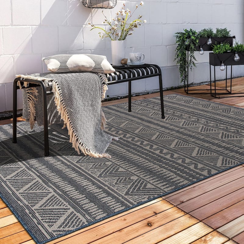 World Rug Gallery Geometric Bohemian Indoor/Outdoor Area Rug