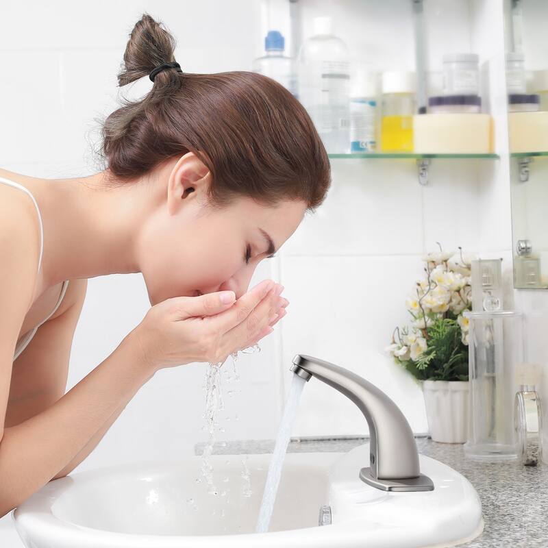 WOWOW Single Hole Touchless Bathroom Faucet