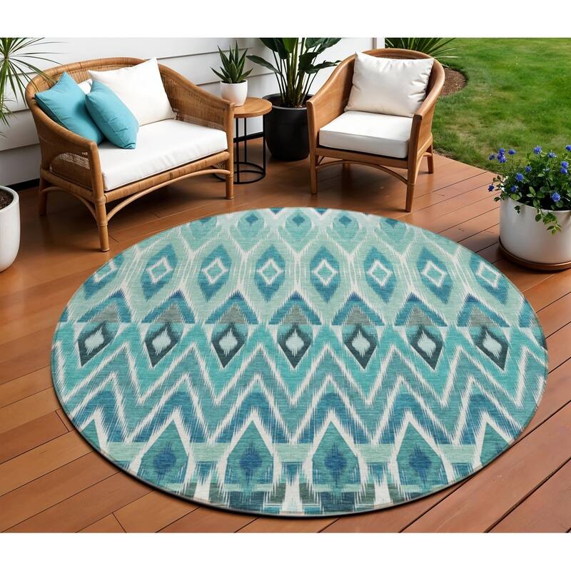 HomeRoots Southwestern Transitional Rectangle Outdoor Rug - 8' Round