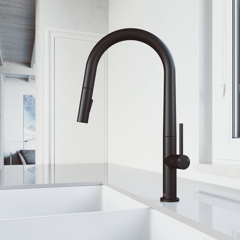 VIGO Greenwich 18" H Single Handle Pull-Down Sprayer Kitchen Faucet