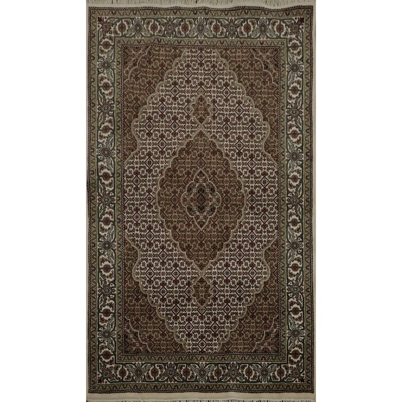 Hand Knotted Oriental 100% Wool Carpet Traditional Floral Beige & Ivories Tabriz-Mahi Area Rug - 6' 0'' X 4' 0''