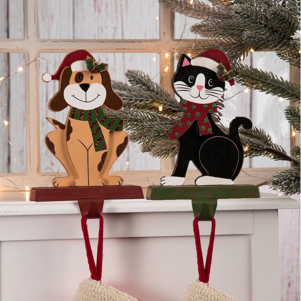 Glitzhome 7.75" H Christmas Wooden/Metal Animal Stocking Holder, Dog, Cat for Mantel Ornament - 7.50"h