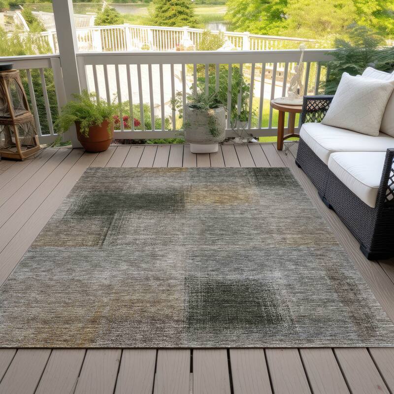 Machine Washable Indoor/ Outdoor Chantille Ombre Rug - Taupe - 5' x 7'6"