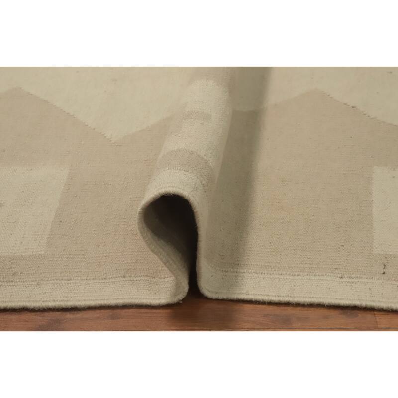 Hand Woven Southwestern Wool Beige Geometric Area Rug - 9' 10'' X 8' 5''