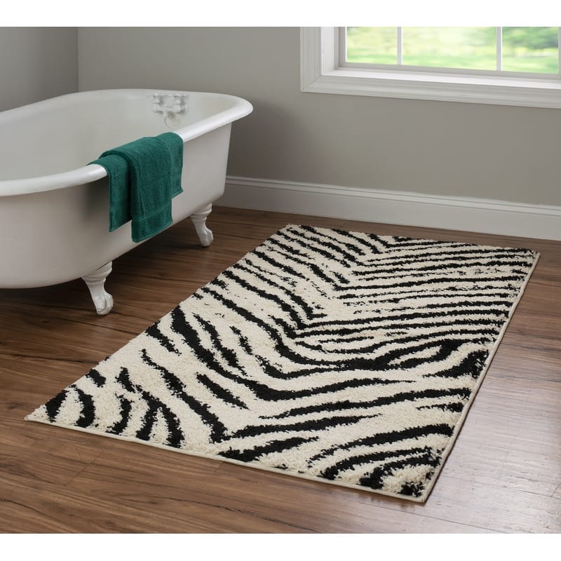Linon Moroccan Sahara Distressed Rug
